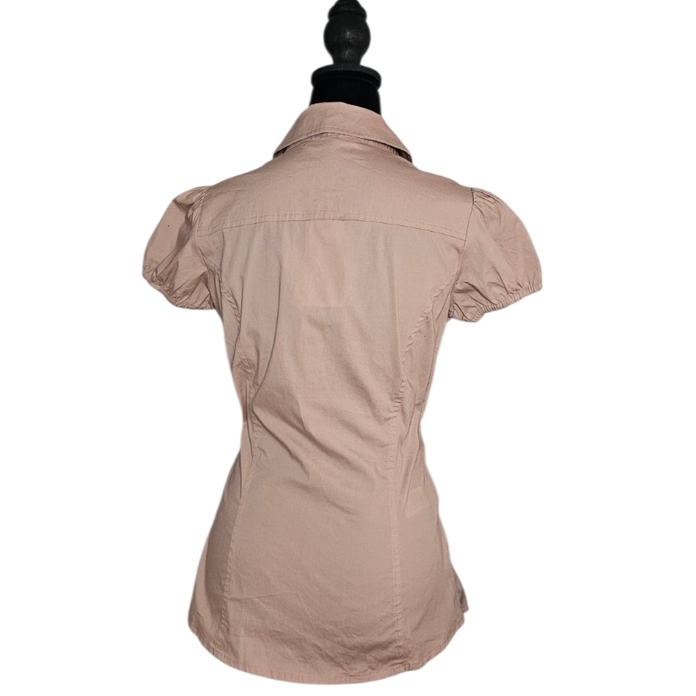 Elegant Women's Pink Button-Down Shirt - Picture 2 of 6